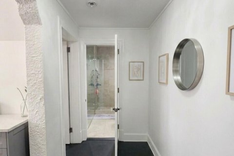 Condo in Miami Beach, Florida, 2 bedrooms № 2189677 - photo 28
