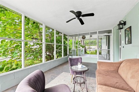Villa ou maison à vendre à Tampa, Floride: 2 chambres, 120.96 m2 № 2356711 - photo 30