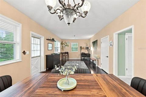 Villa ou maison à vendre à Tampa, Floride: 2 chambres, 120.96 m2 № 2356711 - photo 6