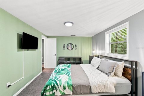 Villa ou maison à vendre à Tampa, Floride: 2 chambres, 120.96 m2 № 2356711 - photo 23
