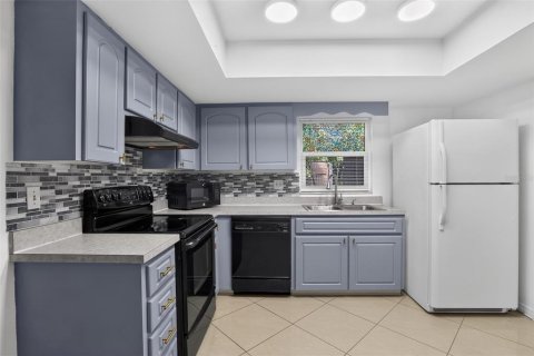 Casa en venta en Grand Island, Florida, 3 dormitorios, 132.48 m2 № 2208568 - foto 15