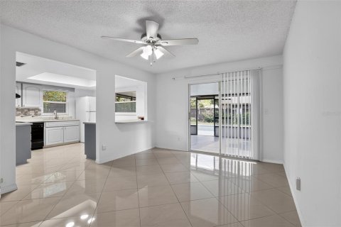 Casa en venta en Grand Island, Florida, 3 dormitorios, 132.48 m2 № 2208568 - foto 12