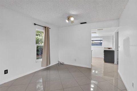 Casa en venta en Grand Island, Florida, 3 dormitorios, 132.48 m2 № 2208568 - foto 17