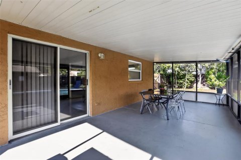Casa en venta en Grand Island, Florida, 3 dormitorios, 132.48 m2 № 2208568 - foto 29