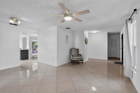 Casa en venta en Grand Island, Florida, 3 dormitorios, 132.48 m2 № 2208568 - foto 11