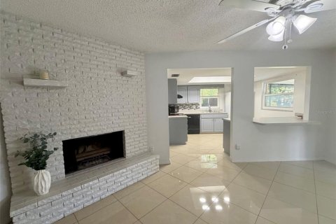 Casa en venta en Grand Island, Florida, 3 dormitorios, 132.48 m2 № 2208568 - foto 6