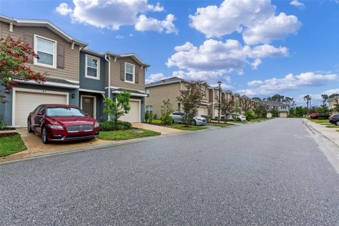 Townhouse in Port Orange, Florida 3 bedrooms, 150.87 sq.m. № 1824806 - photo 3