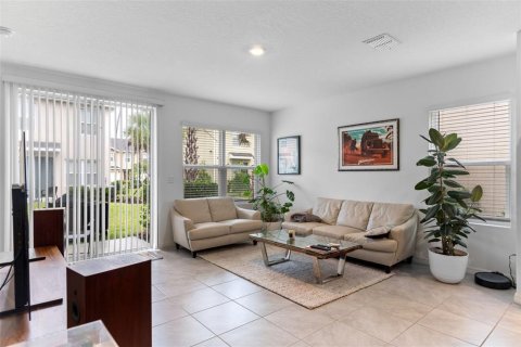 Townhouse in Port Orange, Florida 3 bedrooms, 150.87 sq.m. № 1824806 - photo 5