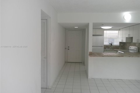 Снять в аренду квартиру в Майами, Флорида 2 спальни, № 2060616 - фото 5