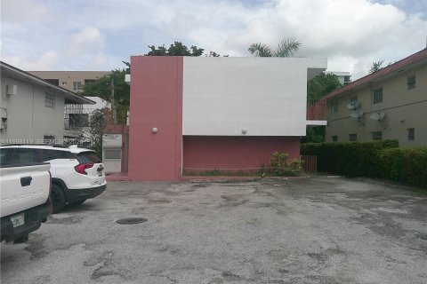 Снять в аренду квартиру в Майами, Флорида 2 спальни, № 2060616 - фото 3