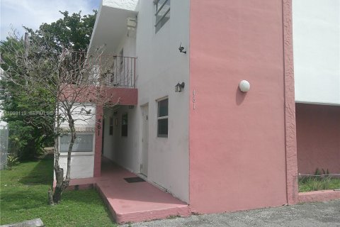 Квартира в Майами, Флорида 2 спальни № 2060616