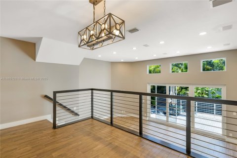 Adosado en alquiler en Fort Lauderdale, Florida, 3 dormitorios, 179.3 m2 № 1922024 - foto 12