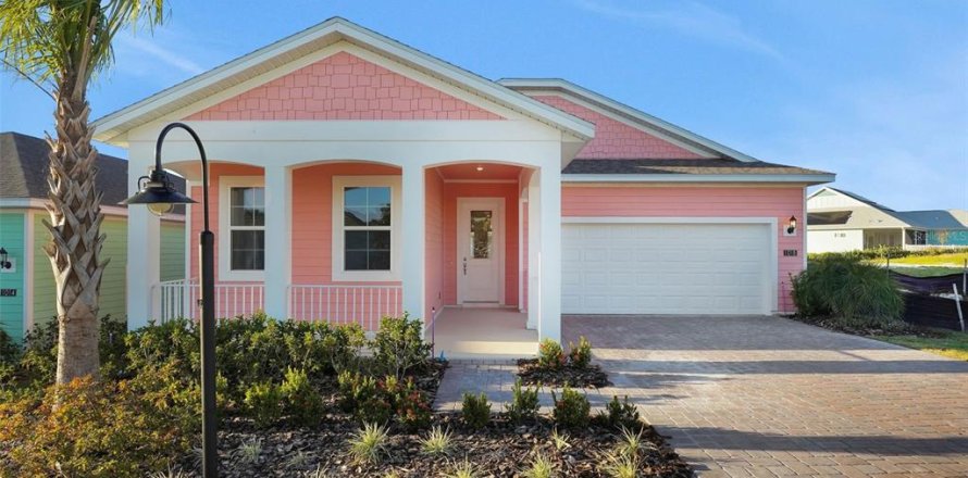 Casa en Lady Lake, Florida 3 dormitorios, 176.33 m2 № 2238653