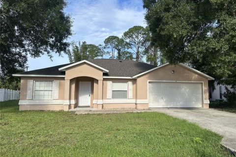 House in Palm Coast, Florida 3 bedrooms, 122.63 sq.m. № 1519983 - photo 1