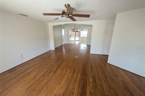 Casa en venta en Port Charlotte, Florida, 3 dormitorios, 132.94 m2 № 2386572 - foto 27
