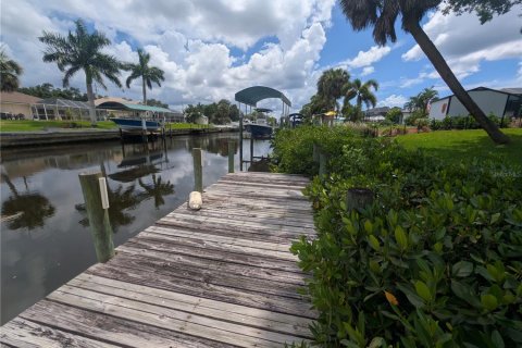 Casa en venta en Port Charlotte, Florida, 3 dormitorios, 132.94 m2 № 2386572 - foto 8