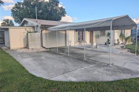Casa en venta en Port Charlotte, Florida, 3 dormitorios, 132.94 m2 № 2386572 - foto 6