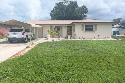 Casa en Port Charlotte, Florida 3 dormitorios, 132.94 m2 № 2386572