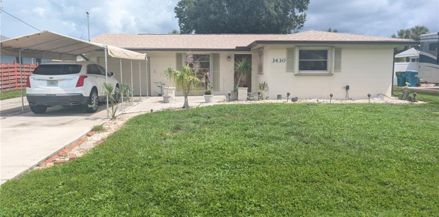 Casa en Port Charlotte, Florida 3 dormitorios, 132.94 m2 № 2386572