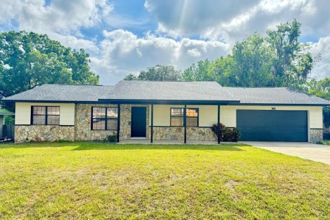 House in Ocala, Florida 3 bedrooms, 144.56 sq.m. № 1719838 - photo 1