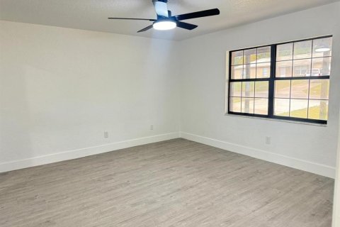 House in Ocala, Florida 3 bedrooms, 144.56 sq.m. № 1719838 - photo 12