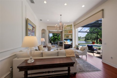 House in Lakewood Ranch, Florida 3 bedrooms, 292.83 sq.m. № 2151809 - photo 10
