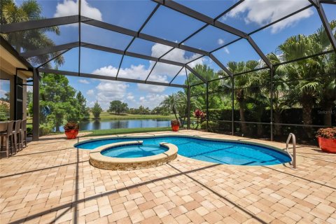 House in Lakewood Ranch, Florida 3 bedrooms, 292.83 sq.m. № 2151809 - photo 7