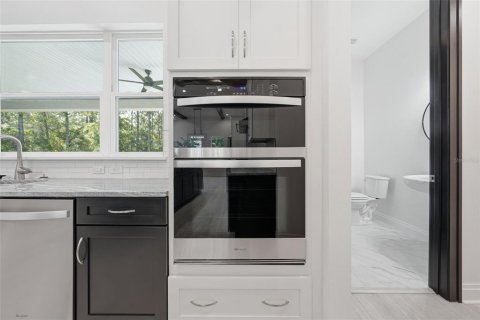 Casa en venta en Wildwood, Florida, 3 dormitorios, 263.1 m2 № 2098899 - foto 18