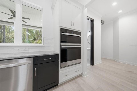 Casa en venta en Wildwood, Florida, 3 dormitorios, 263.1 m2 № 2098899 - foto 17