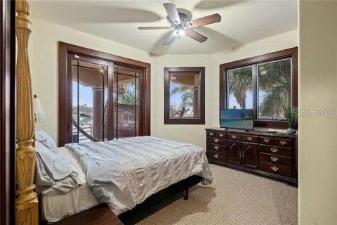 Casa en alquiler en Saint Petersburg, Florida, 5 dormitorios, 417.97 m2 № 1535034 - foto 21