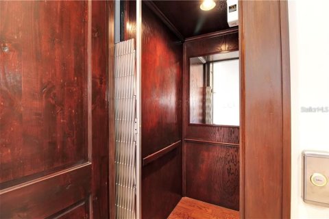 Casa en alquiler en Saint Petersburg, Florida, 5 dormitorios, 417.97 m2 № 1535034 - foto 26