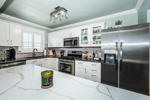Купить кондоминиум в Галфпорта, Флорида 5 комнат, 116.13м2, № 2104607 - фото 17