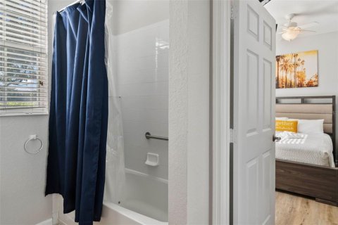 Condo in Orlando, Florida, 3 bedrooms  № 1884892 - photo 18