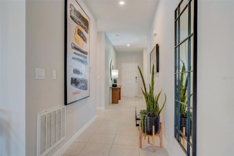 Casa en venta en Haines City, Florida, 4 dormitorios, 170.85 m2 № 1746377 - foto 4