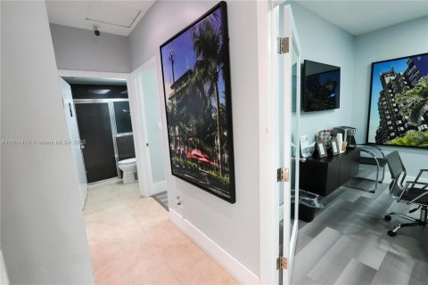 Propiedad comercial en venta en Pinecrest, Florida № 2061711 - foto 18