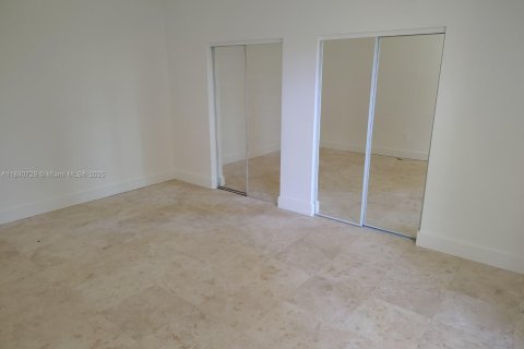 Снять в аренду кондоминиум в Майами-Бич, Флорида 1 спальня, 63.17м2, № 1857443 - фото 10