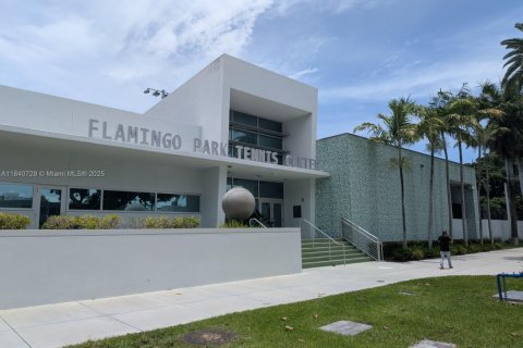 Снять в аренду кондоминиум в Майами-Бич, Флорида 1 спальня, 63.17м2, № 1857443 - фото 15