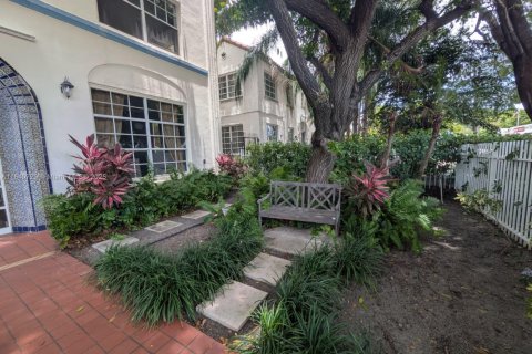 Снять в аренду кондоминиум в Майами-Бич, Флорида 1 спальня, 63.17м2, № 1857443 - фото 3