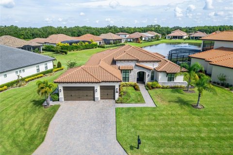 Купить виллу или дом в Лейкленд, Флорида 9 комнат, 269.79м2, № 1844843 - фото 2