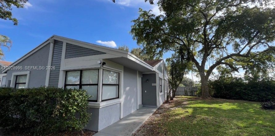 Touwnhouse à Sunrise, Floride 3 chambres, 107.21 m2 № 2085799