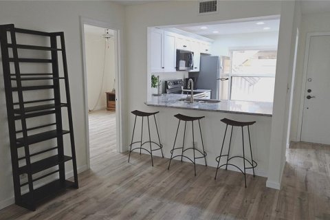 Copropriété à vendre à Saint Petersburg, Floride: 2 chambres, 82.68 m2 № 1773986 - photo 4