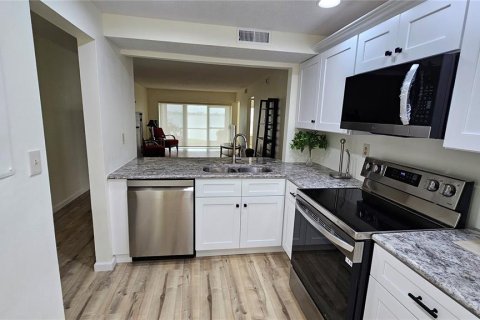 Copropriété à vendre à Saint Petersburg, Floride: 2 chambres, 82.68 m2 № 1773986 - photo 10