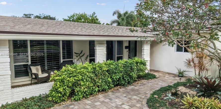 Casa en Hollywood, Florida 3 dormitorios, 179.77 m2 № 1983845