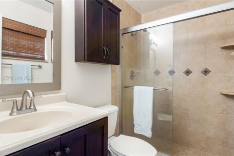 Casa en venta en Hollywood, Florida, 3 dormitorios, 179.77 m2 № 1983845 - foto 27