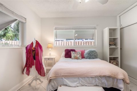 Casa en venta en Hollywood, Florida, 3 dormitorios, 179.77 m2 № 1983845 - foto 30