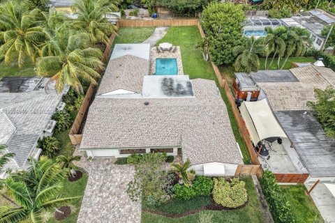 Casa en venta en Hollywood, Florida, 3 dormitorios, 179.77 m2 № 1983845 - foto 4