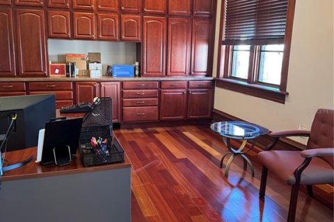 Immobilier commercial à louer à Ocala, Floride: 306.11 m2 № 2103975 - photo 2
