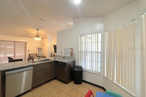House in Orlando, Florida 3 bedrooms, 123.93 sq.m. № 1821321 - photo 6