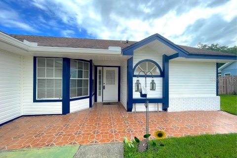 House in Orlando, Florida 3 bedrooms, 123.93 sq.m. № 1821321 - photo 2