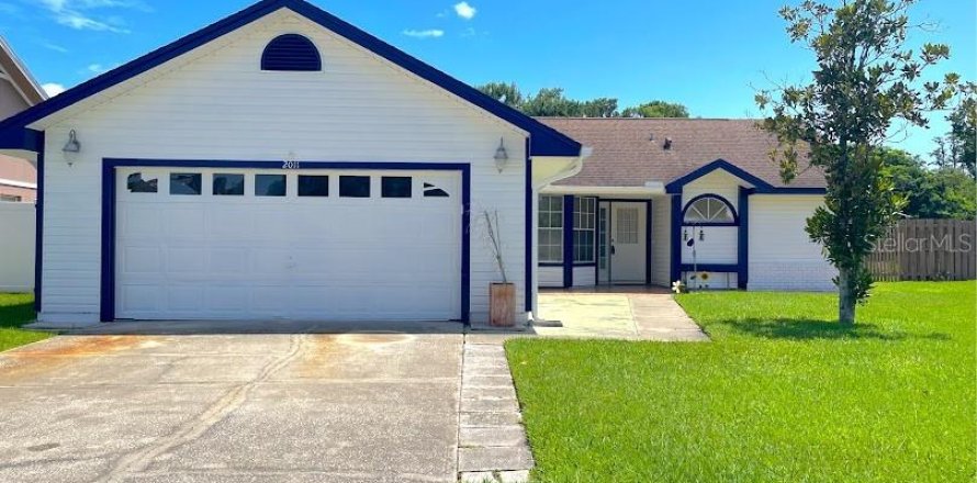 House in Orlando, Florida 3 bedrooms, 123.93 sq.m. № 1821321